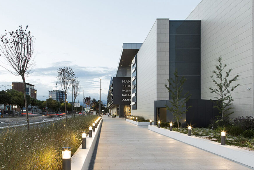 Adigeo shopping centre, Verona
