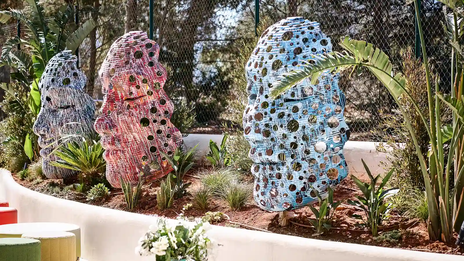 hippiements-sculpture